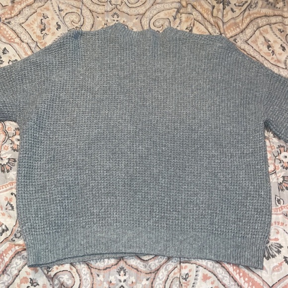 grey knit sweater - Picture 4 of 4